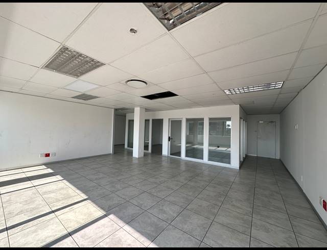 197M² OFFICE TO LET IN CENTURION CENTRAL